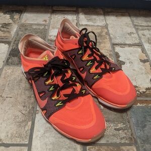 Nike Women's 9 Air Zoom Fit Training Shoe Lightweight Orange